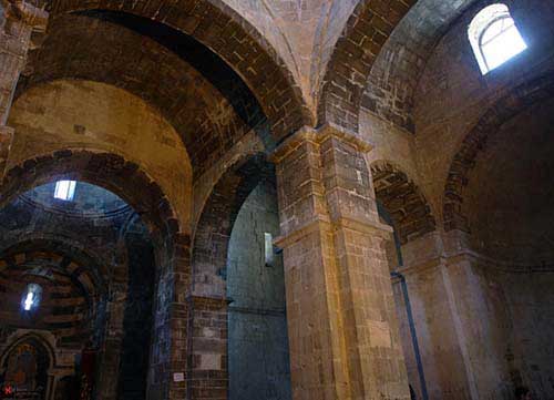 saapra-نادرکاوه