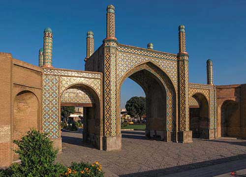 saapra-نادرکاوه