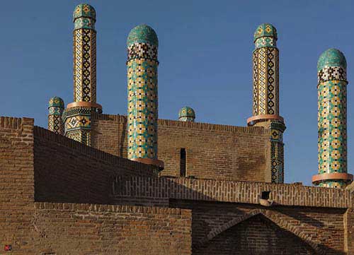 saapra-نادرکاوه