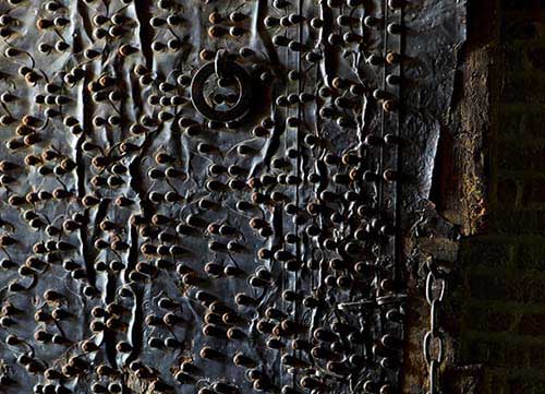 saapra-نادرکاوه