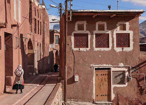 saapra-نادرکاوه