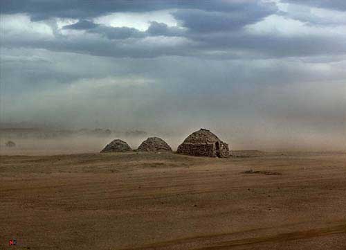 saapra-نادرکاوه