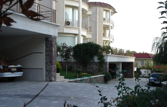 saapra-نادرکاوه