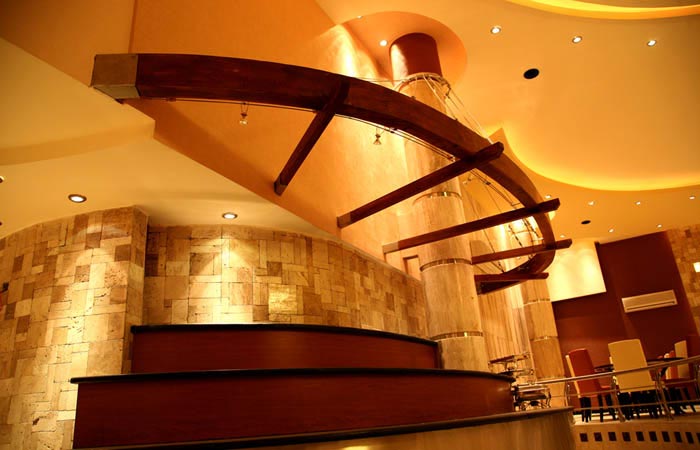 saapra-نادرکاوه