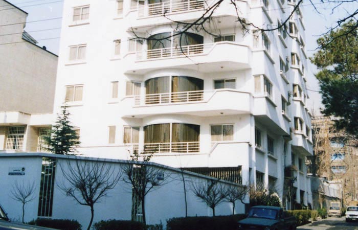 saapra-نادرکاوه